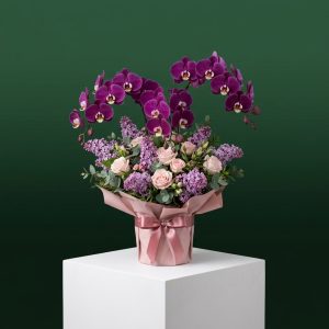 Pembe Buketli Saksıda Mor Orkide ve Lila Güller - Görsel 1